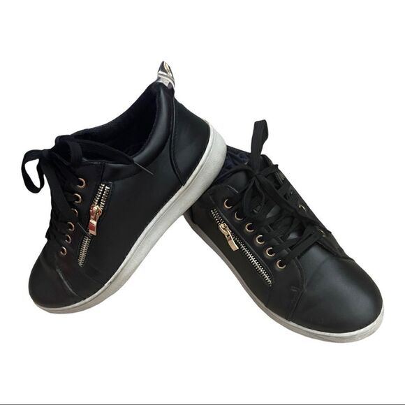 Size 9 Colloseum Black and Gold Sneakers - Picture 5 of 6